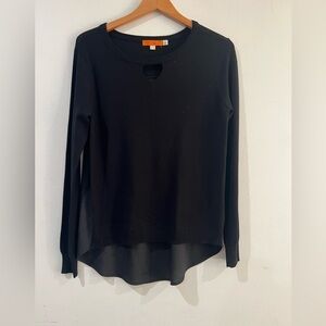 ONE A long sleeve rayon blend blouse S
